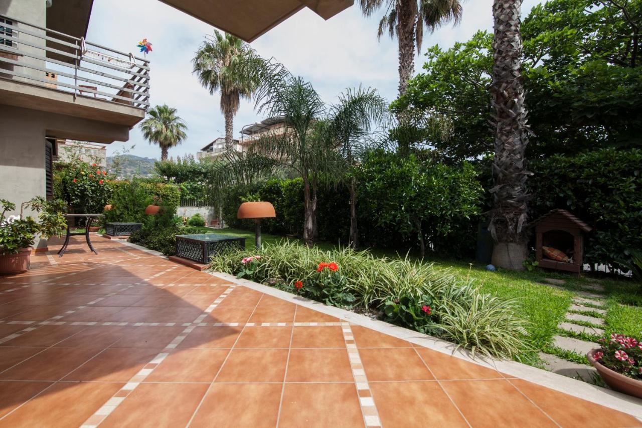SantʼAlessio Siculo B&B Villa Carmen מראה חיצוני תמונה